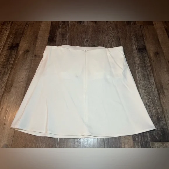 Tuckernuck White Strapless Blouse - Picture 3 of 7